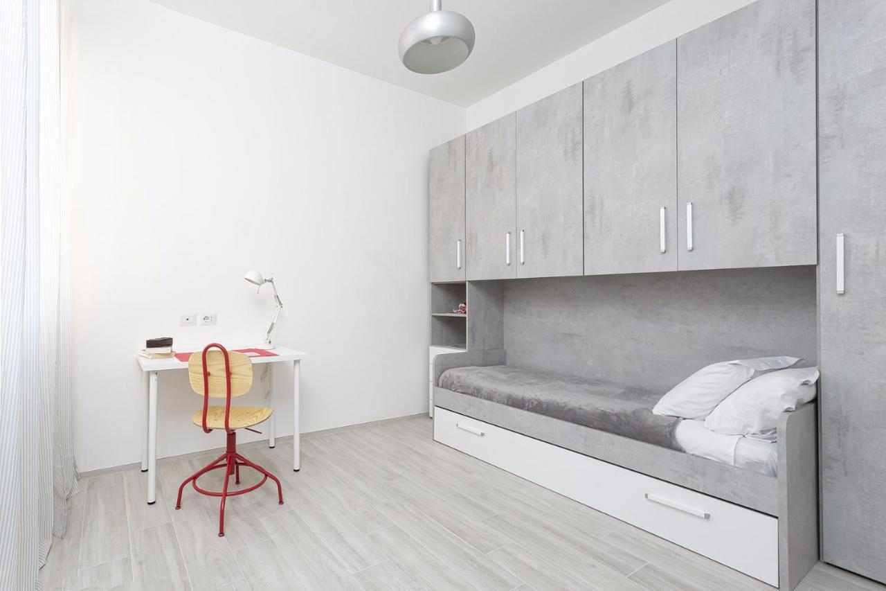 Contemporary Apartment In Sturla By Wonderful Italy Genoa Exterior photo